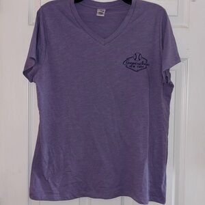 Women’s Cooperstown lavender vneck tee Size L NWOT navy blue writing
